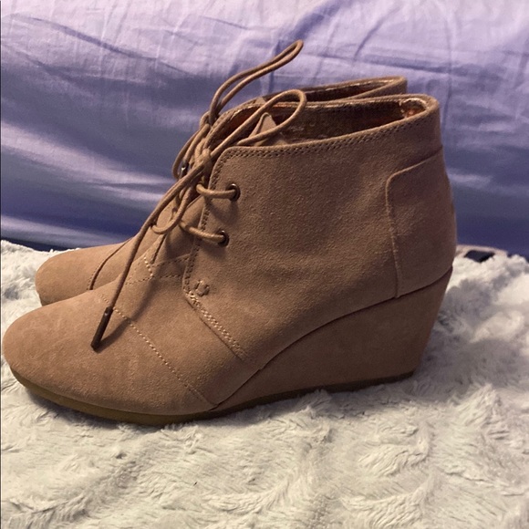 Toms Women's Tan Suede Wedge Booties - Picture 1 of 5